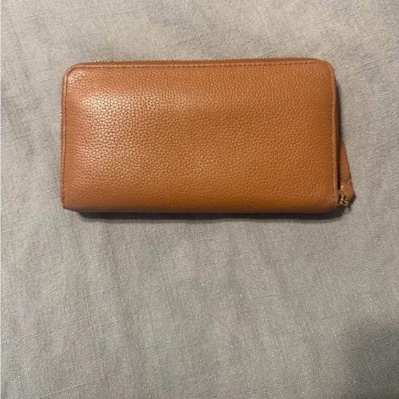 Tory Burch wallet - Picture 2 of 3